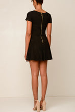 Load image into Gallery viewer, Short Sleeve Top - Black